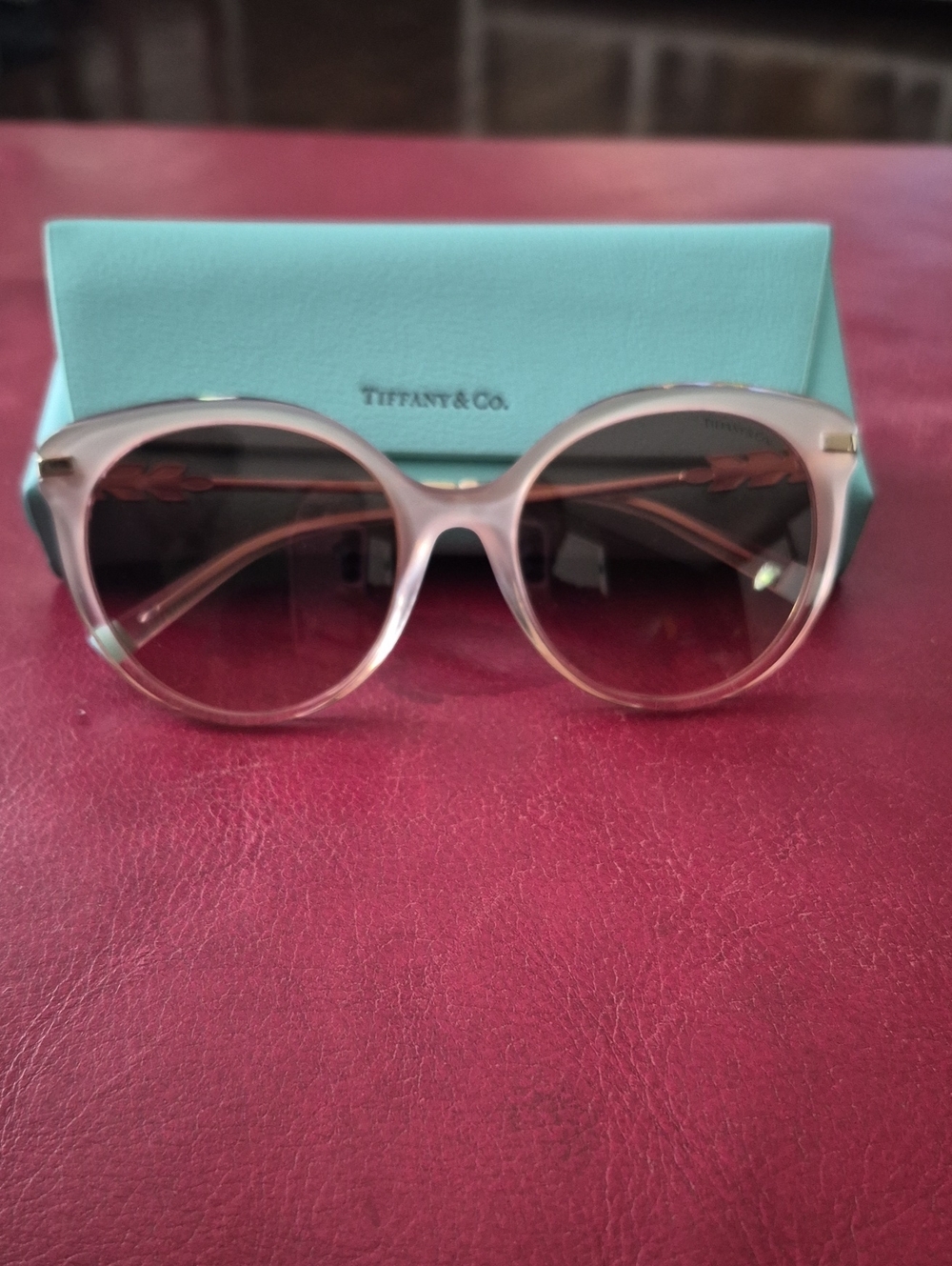 Tiffany & Co. Pale Pink Round Gradient Sunglasses